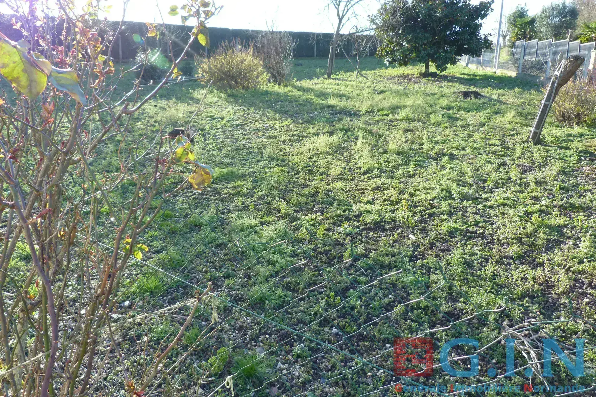 Terrain à bâtir à Jumièges - 730 m2 - Certificat d'urbanisme positif 