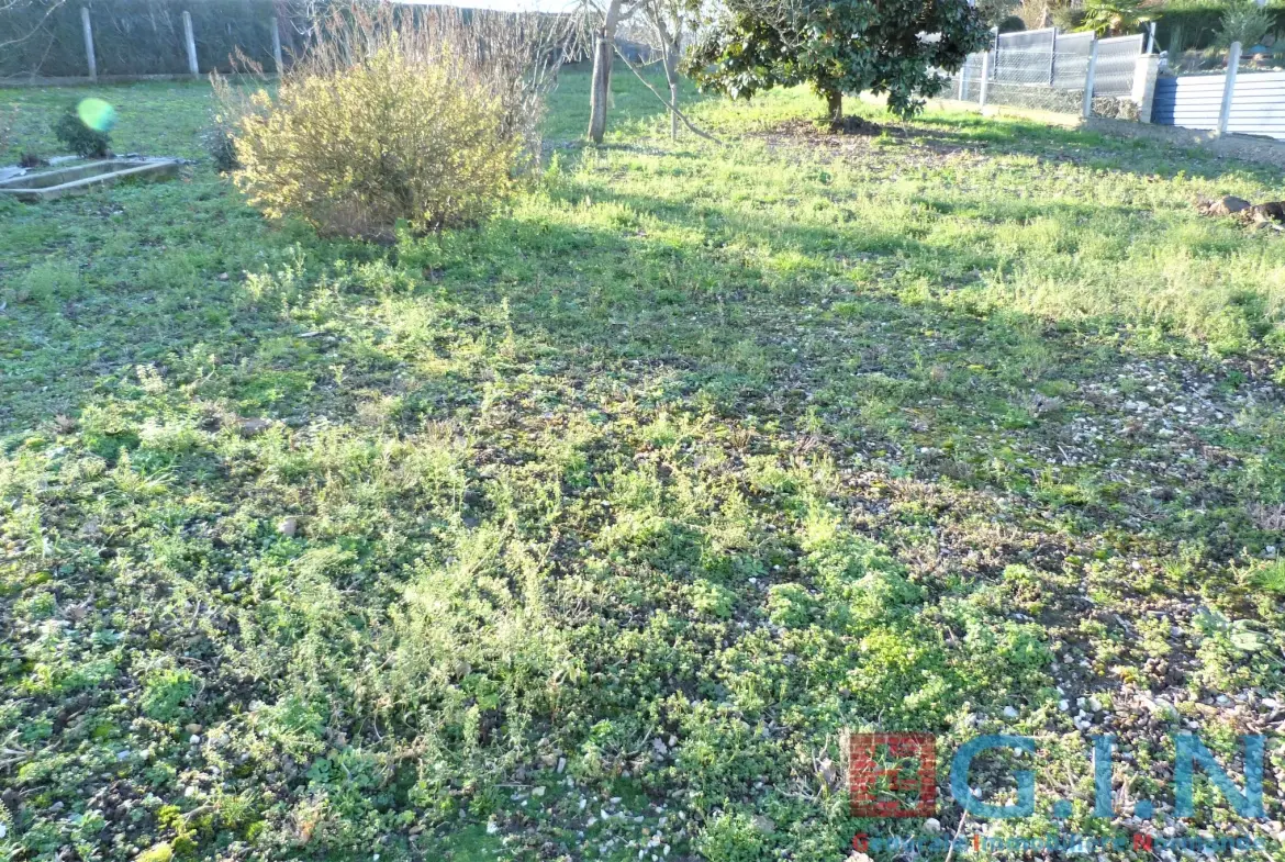 Terrain à bâtir à Jumièges - 730 m2 - Certificat d'urbanisme positif 