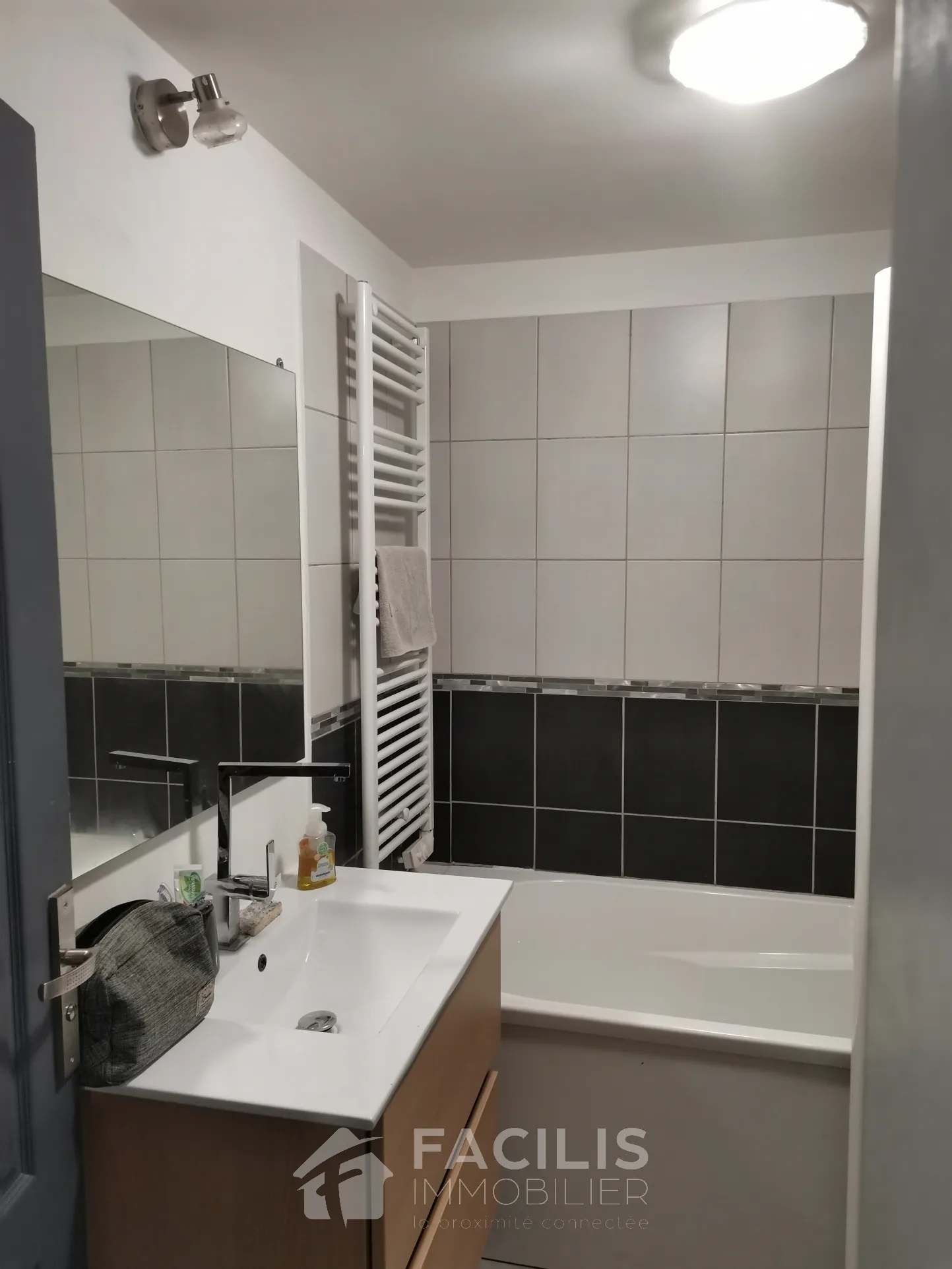 Maison pleine de charme avec 3 chambres à Ste opportune 