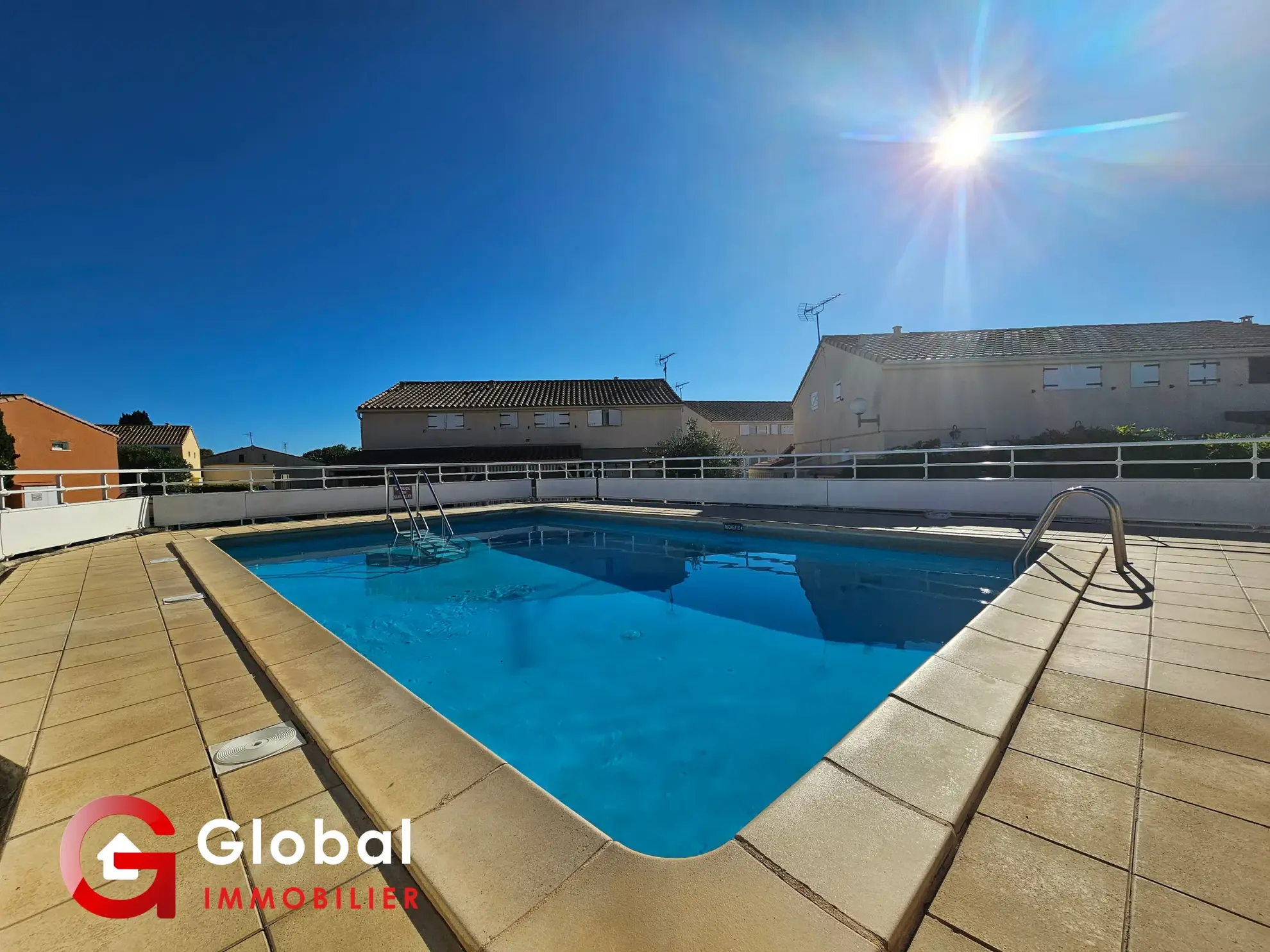 Maison T2 avec cabine, terrasse et parking à Portiragnes 