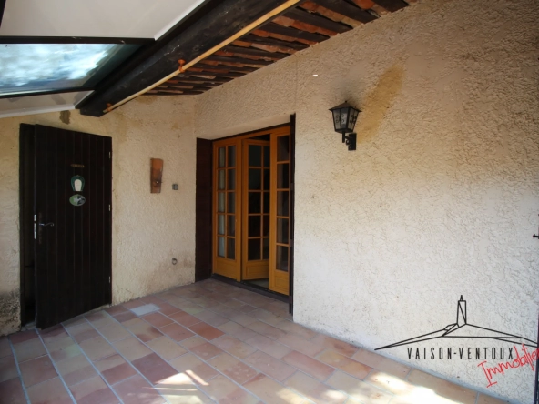Maison de village avec cour à vendre à Vaison la Romaine 