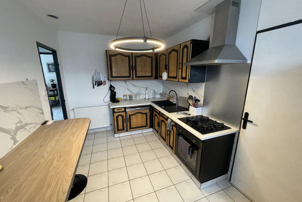 Maison à vendre à Noyant proche du centre 