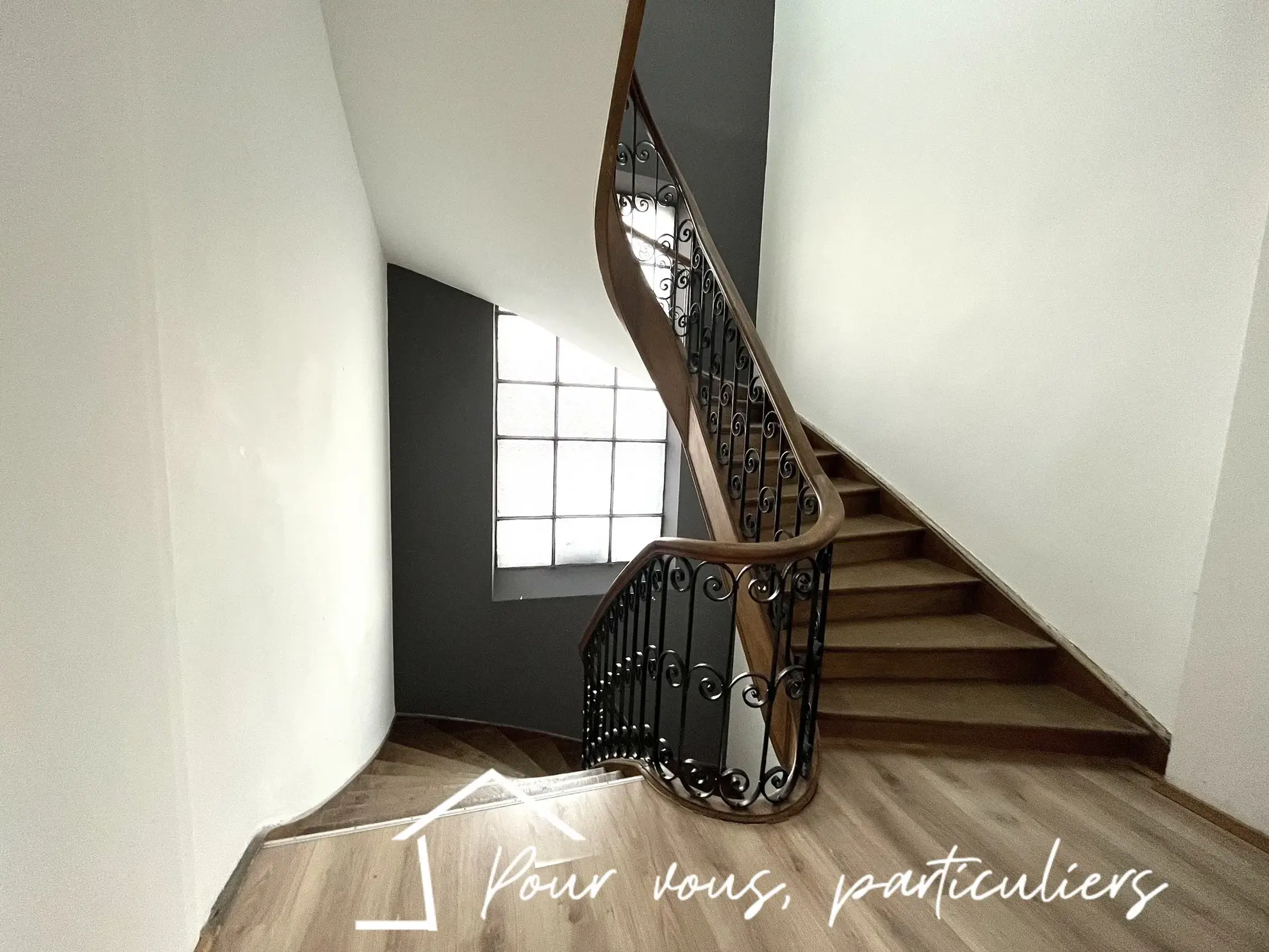 Appartement de 42m2 avec 1 chambre, parking et cave à Croix 