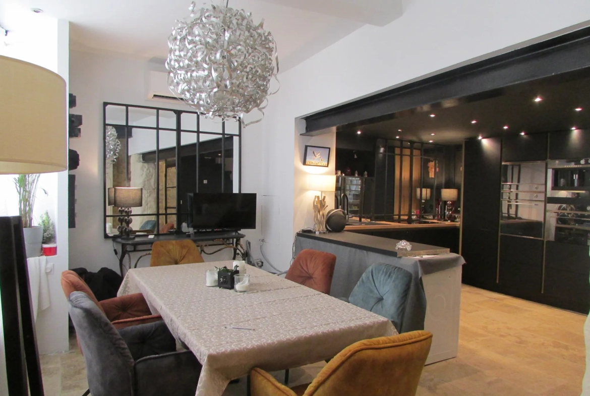 Maison entièrement rénovée type Loft à Sommières 