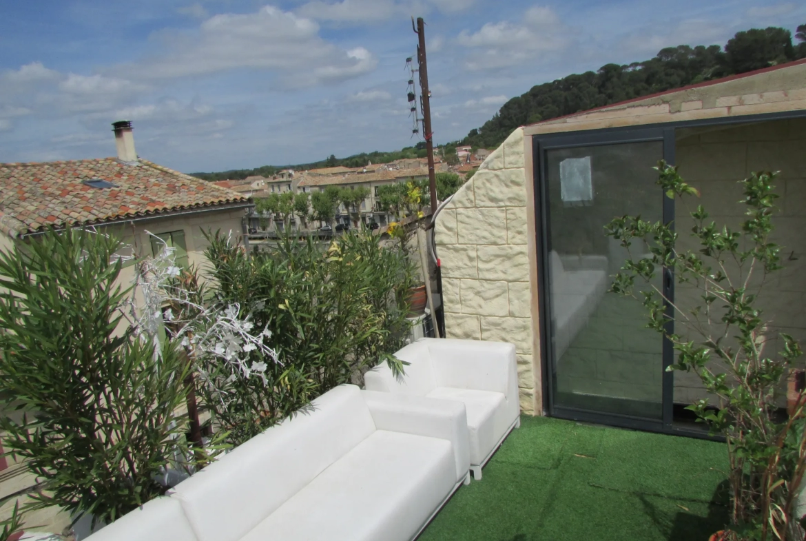 Maison entièrement rénovée type Loft à Sommières 