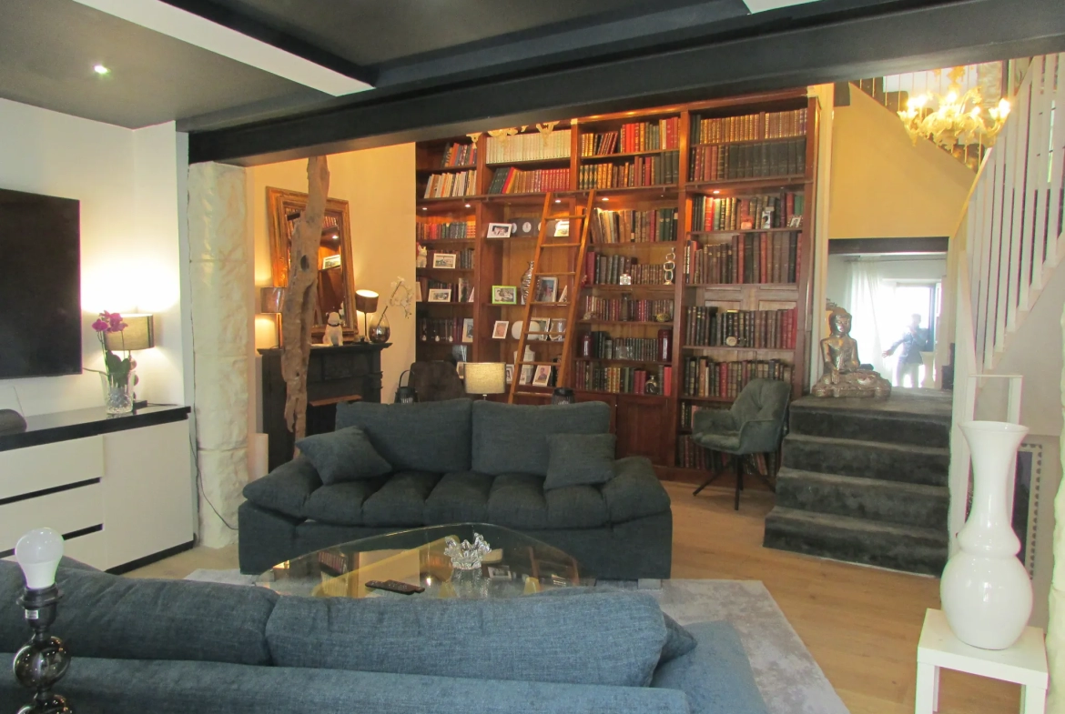 Maison entièrement rénovée type Loft à Sommières 
