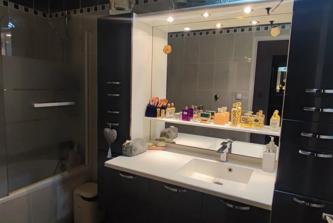 Appartement à vendre à Juvisy-sur-Orge avec vue sur la Seine 