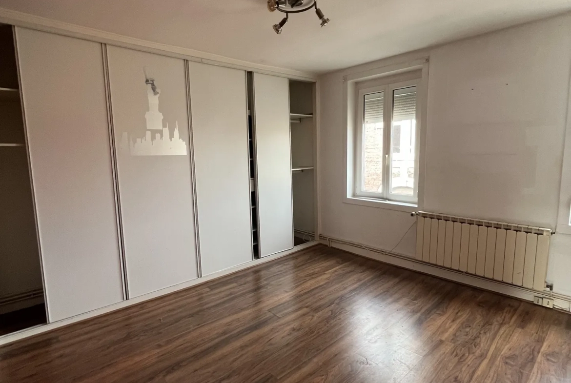 Maison de ville Pont à Vendin - 90m2 - 2 chambres - Cave et cour 