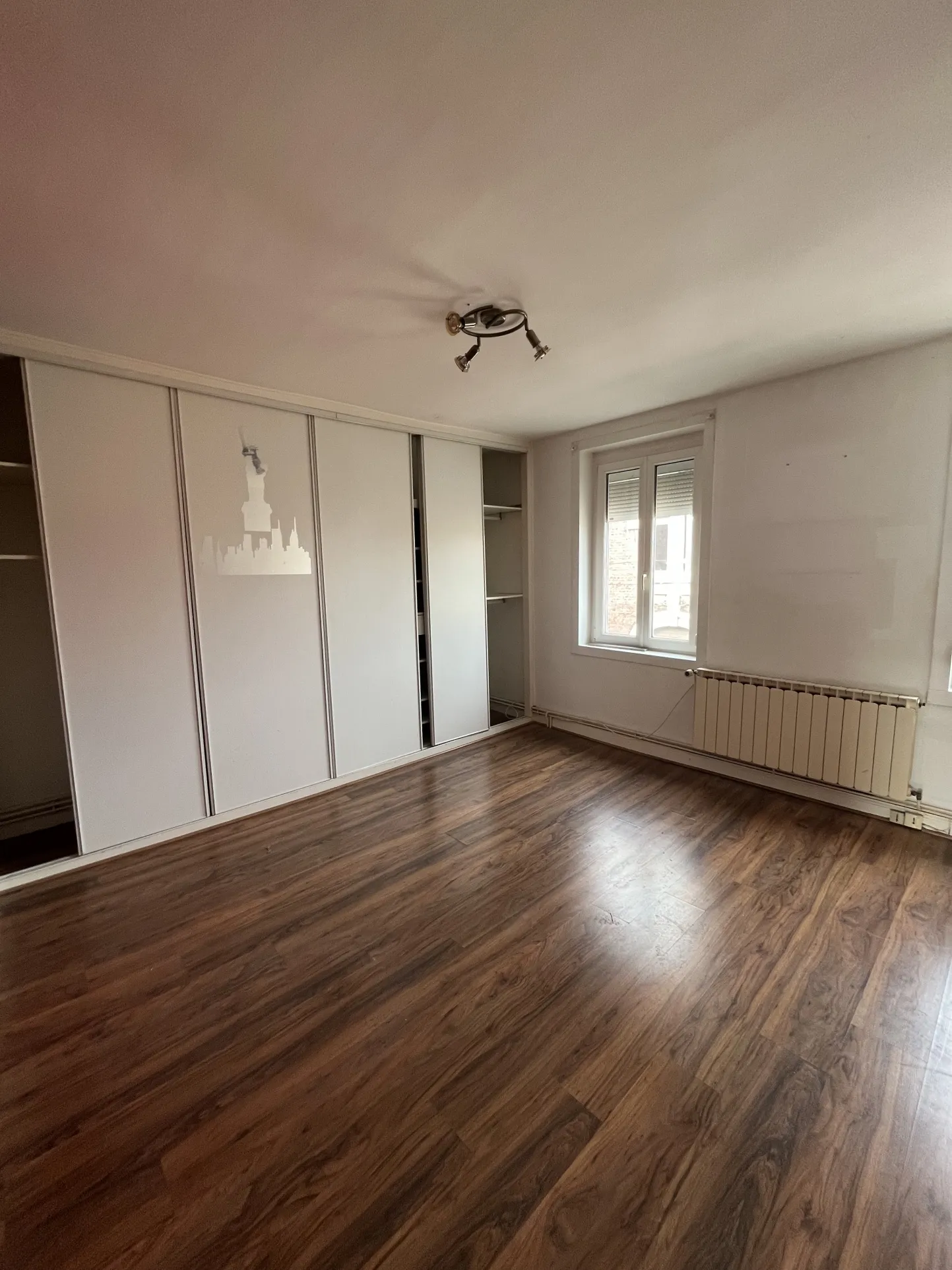 Maison de ville Pont à Vendin - 90m2 - 2 chambres - Cave et cour 