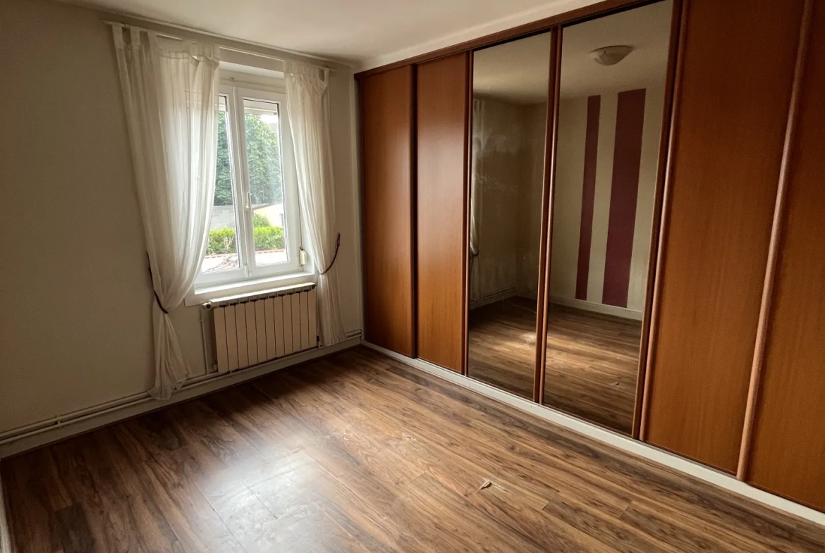 Maison de ville Pont à Vendin - 90m2 - 2 chambres - Cave et cour 