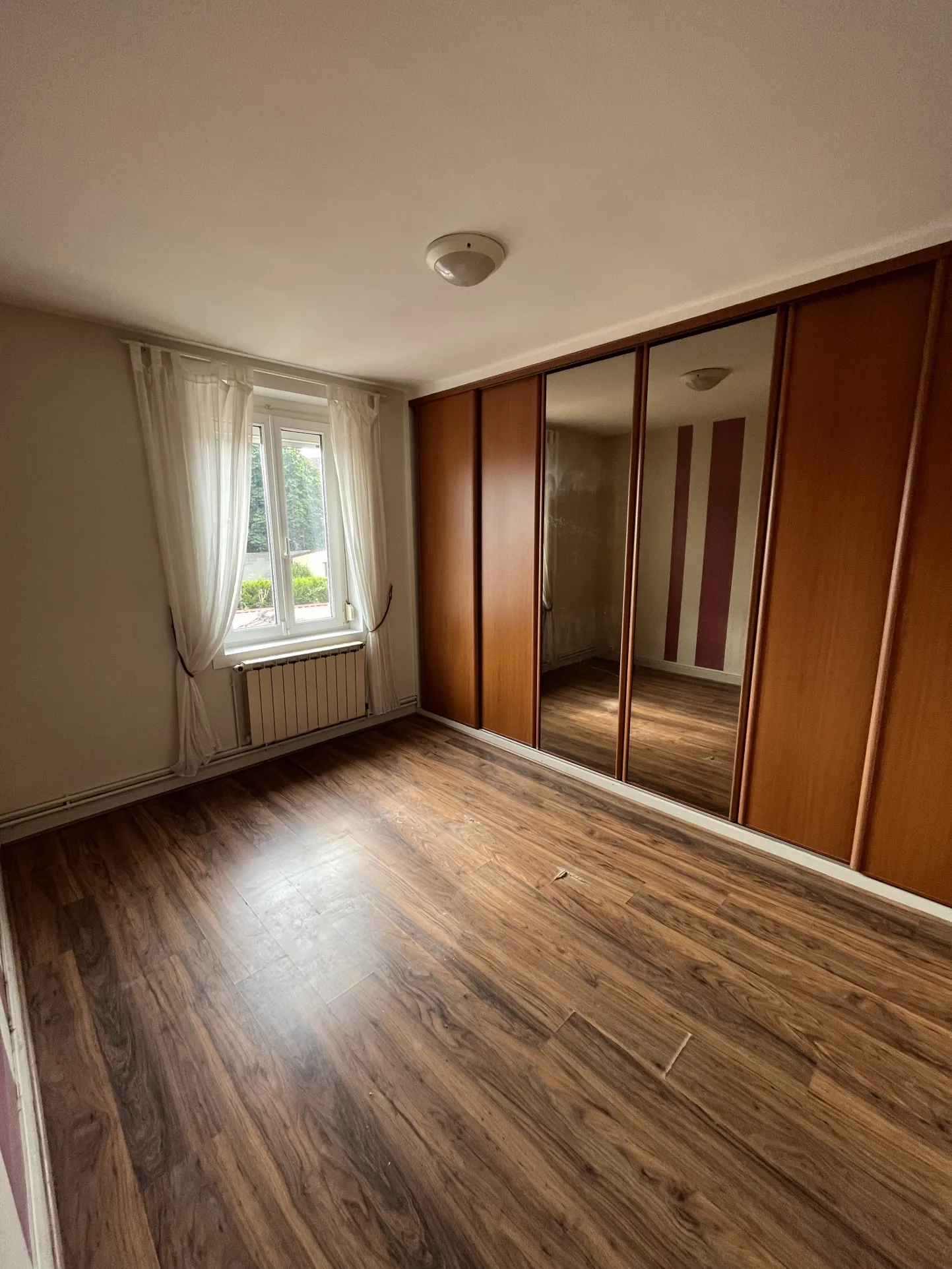 Maison de ville Pont à Vendin - 90m2 - 2 chambres - Cave et cour 
