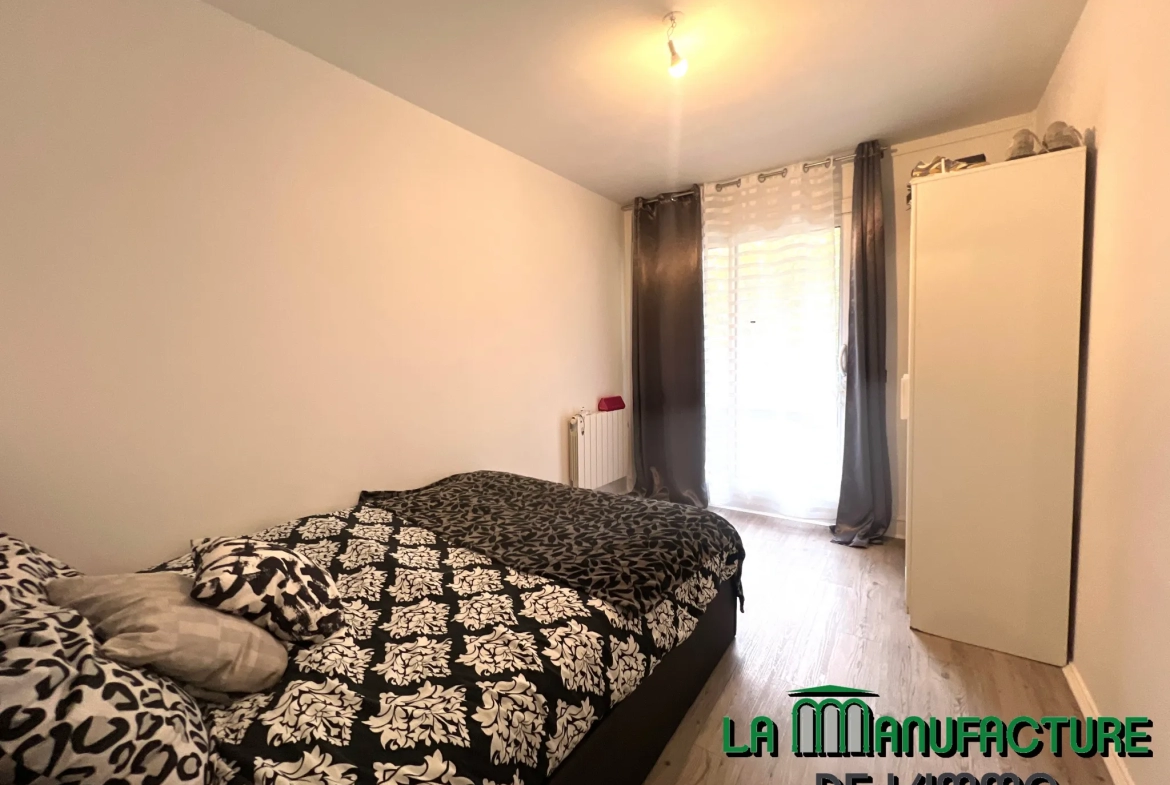 Appartement F5 de 98.16 m2 - 4 balcons - cave et garage / Bergson 