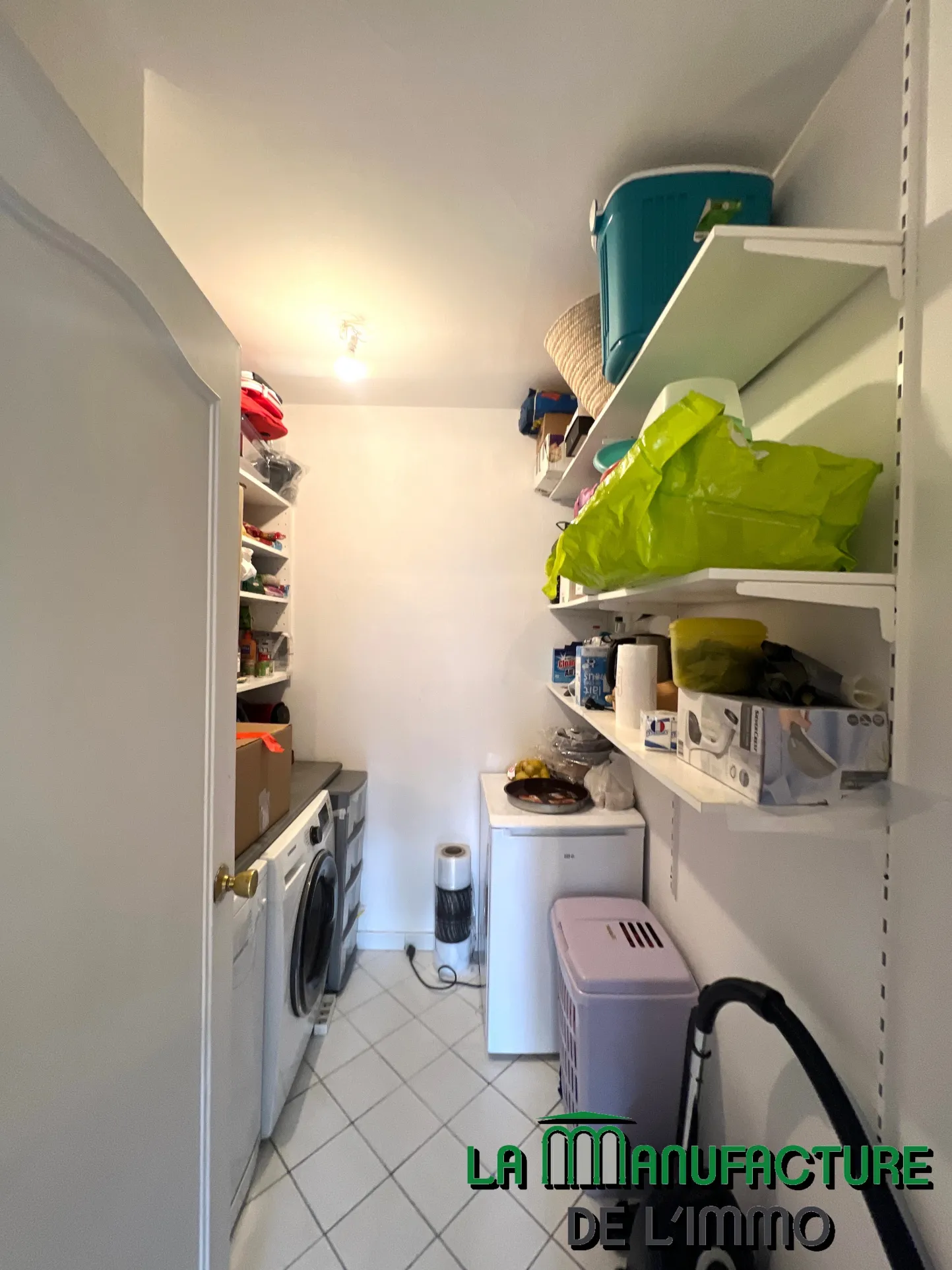 Appartement F5 de 98.16 m2 - 4 balcons - cave et garage / Bergson 