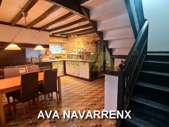 Maison en pierres avec terrasse à Navarrenx