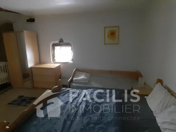 Maison en pierre de 200m2 au cœur d'un hameau 