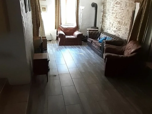 Maison en pierre de 200m2 au cœur d'un hameau 