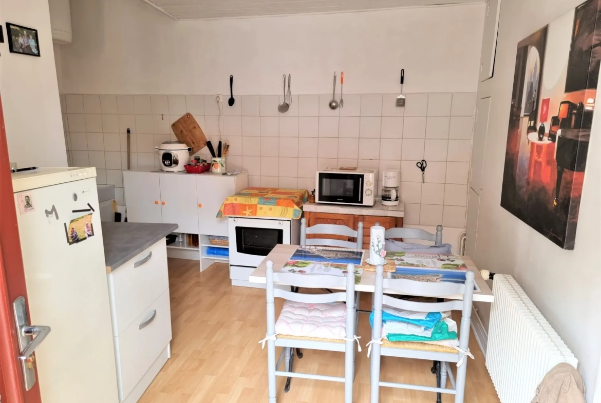 Maison de bourg de 204m2 avec terrain et garage à acheter à Saint-Amant-Tallende avec HP Immobilier 