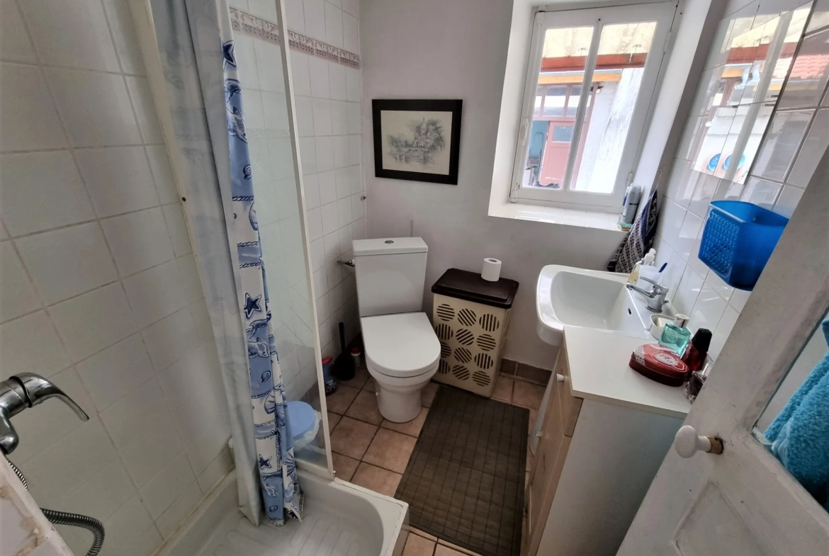 Maison de bourg de 204m2 avec terrain et garage à acheter à Saint-Amant-Tallende avec HP Immobilier 