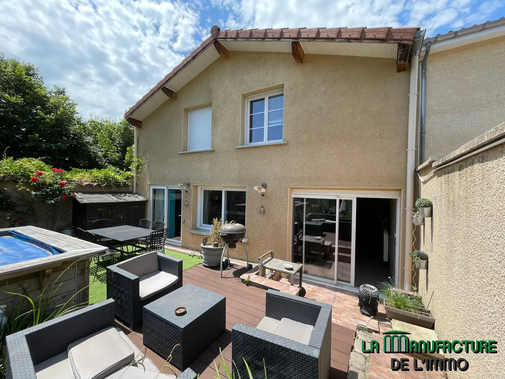 Maison de village à Aveizieux - Charmante maison de village avec jardin et piscine 