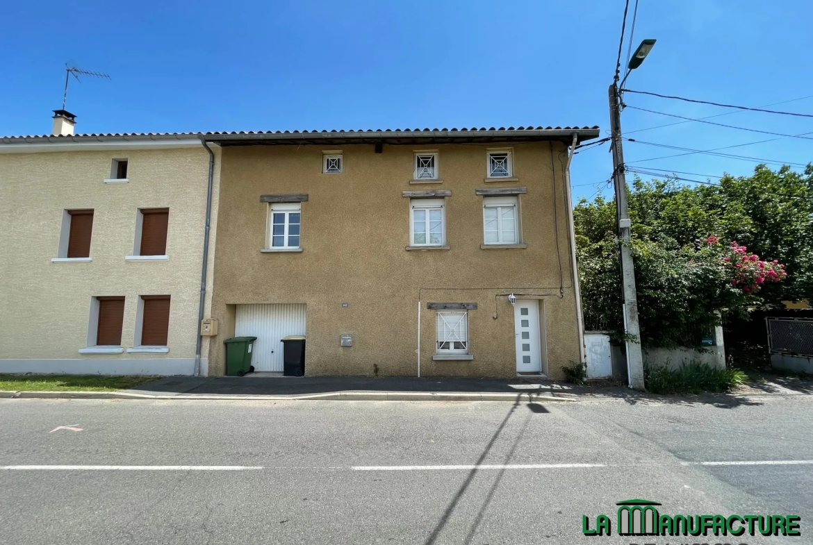 Maison de village à Aveizieux - Charmante maison de village avec jardin et piscine 