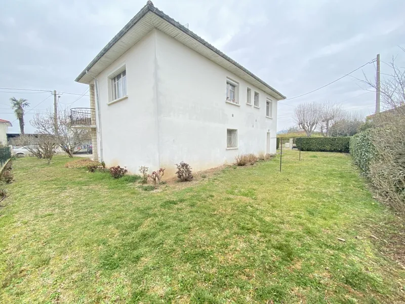 Vente - Villa avec jardin à St Sylvestre sur Lot - 140m2 - 4 chambres 