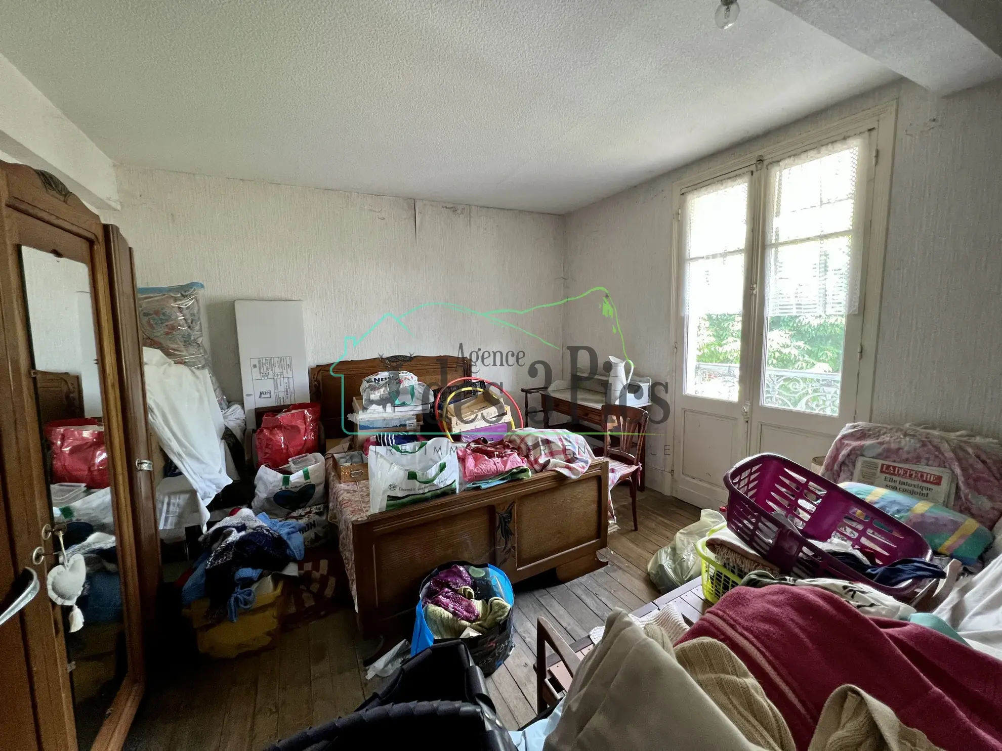 Maison de ville sur 3 niveaux, plein centre - Salies-du-Salat 