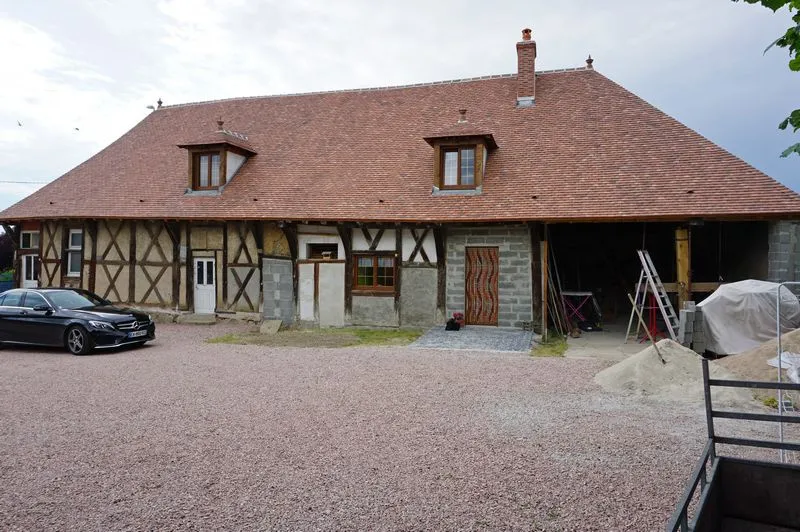 Maison Bourbon - Charmante maison du 17ème siècle à colombage 