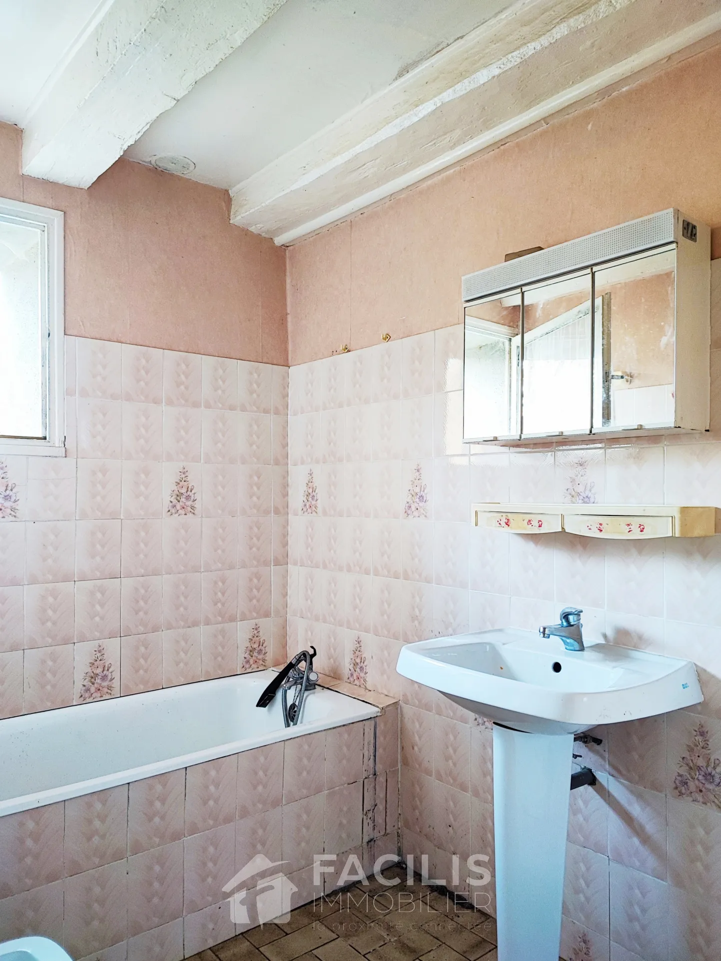 Maison 3 pièces 67m2 à rénover 