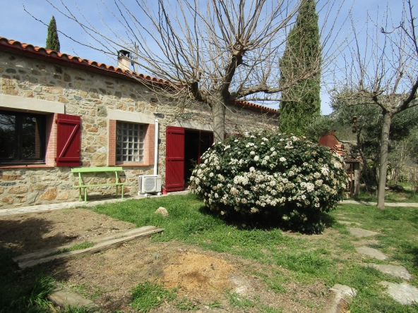 Maison de village plain-pied à vendre à St Paul de Fenouillet