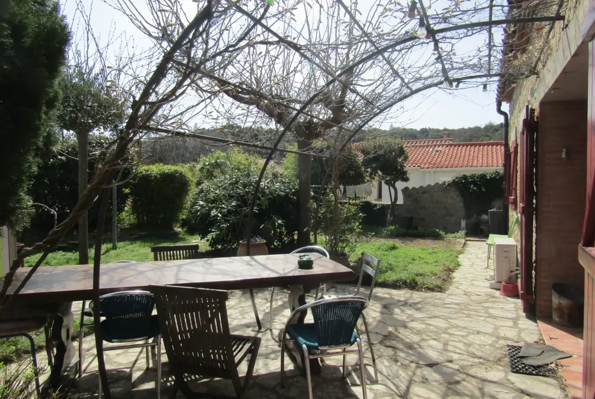 Maison de village plain-pied à vendre à St Paul de Fenouillet 