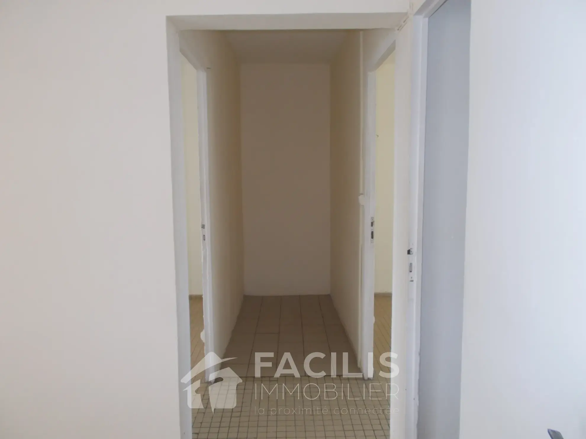 Appartement de type F4 proche de toutes commodités à Basse-Terre 