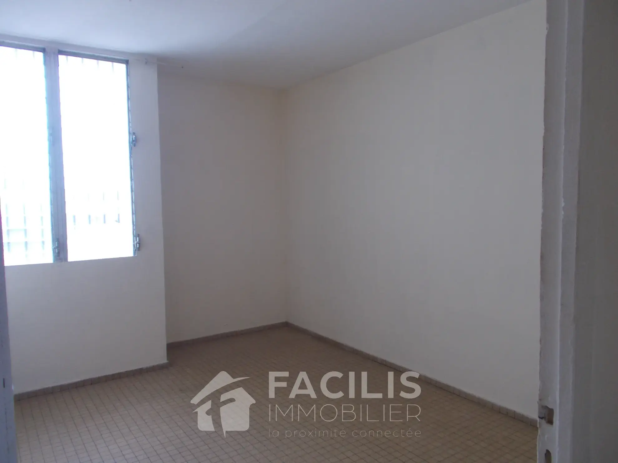Appartement de type F4 proche de toutes commodités à Basse-Terre 