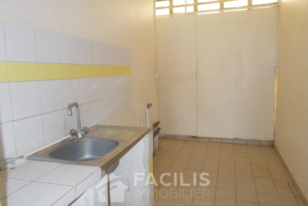 Appartement de type F4 proche de toutes commodités à Basse-Terre 