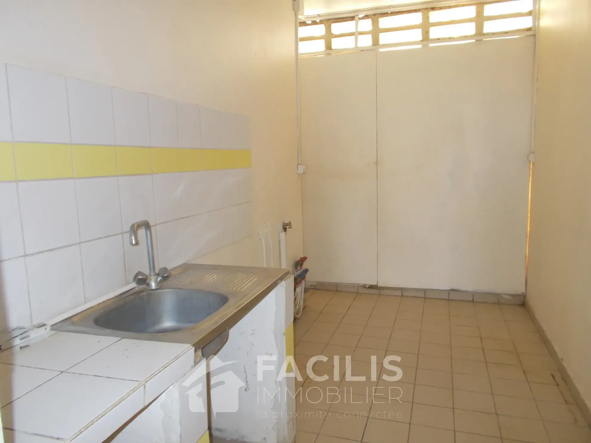 Appartement de type F4 proche de toutes commodités à Basse-Terre 