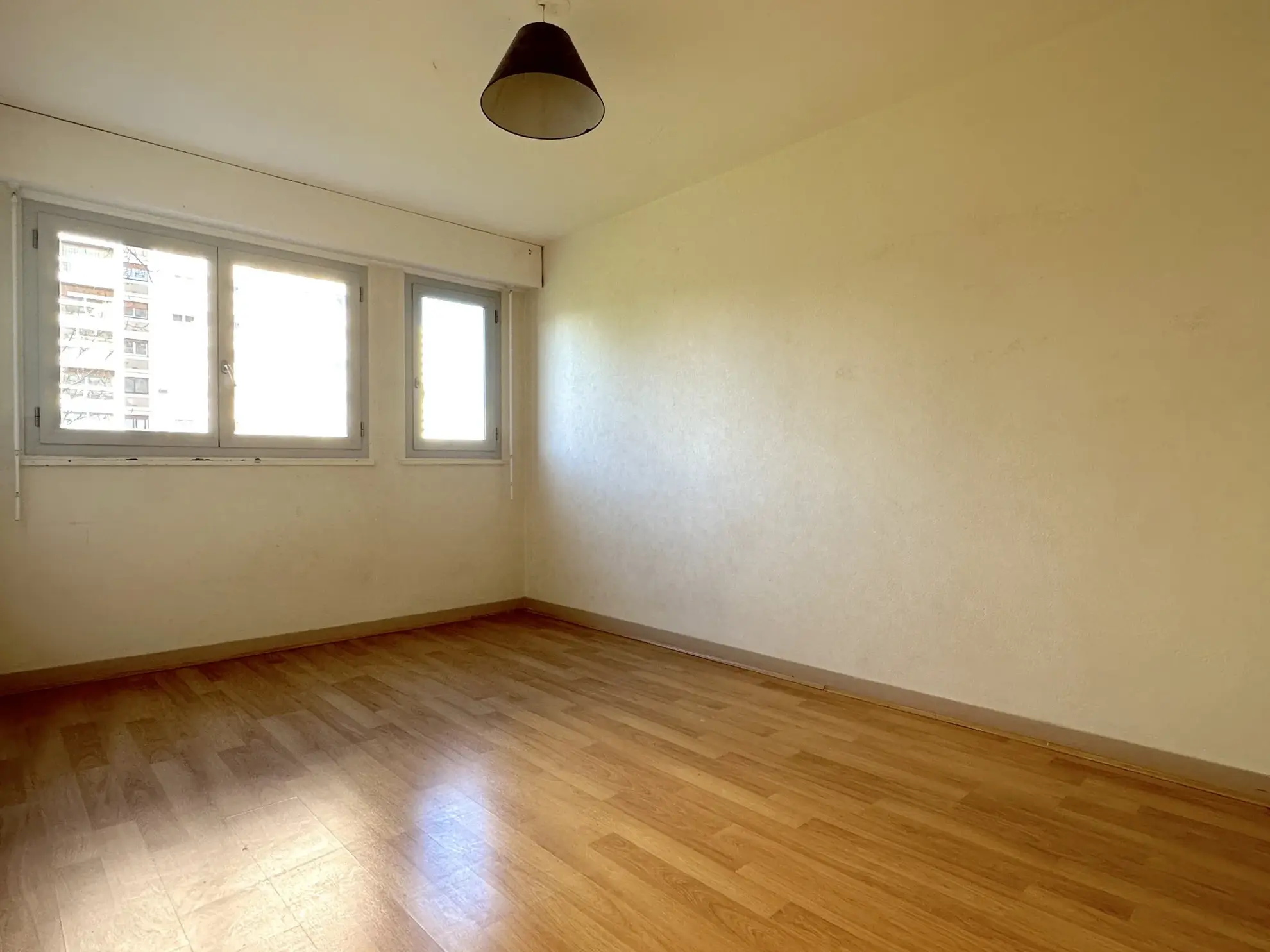 Appartement T5, 4 chambres de 106 m2 Appartement 5 pièce(s) à Poitiers 