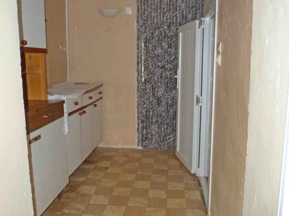 Maison T5 à rénover sur 279m2 de terrain à Sigean 