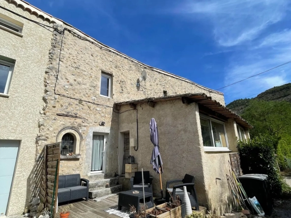 Maison de village de 110m2 à acheter à Ribiers (05) 