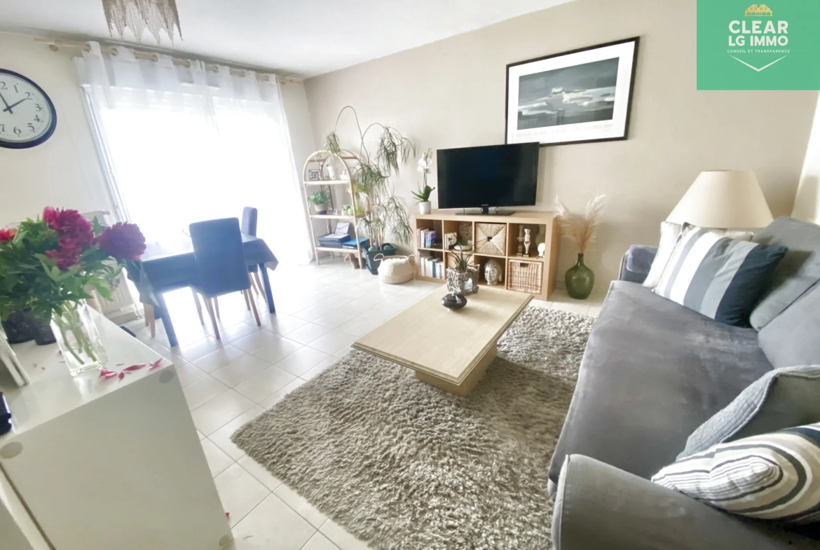 Beautiful 2-Room Apartment with Terrace and Garage in Thionville 