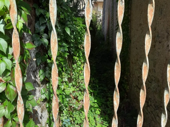 Maison de village à Lacapelle-Biron avec jardin 