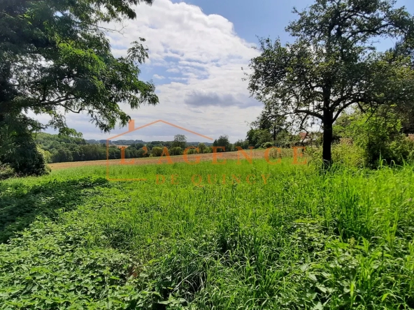 Terrain à bâtir à Quincy-voisins de 408m2