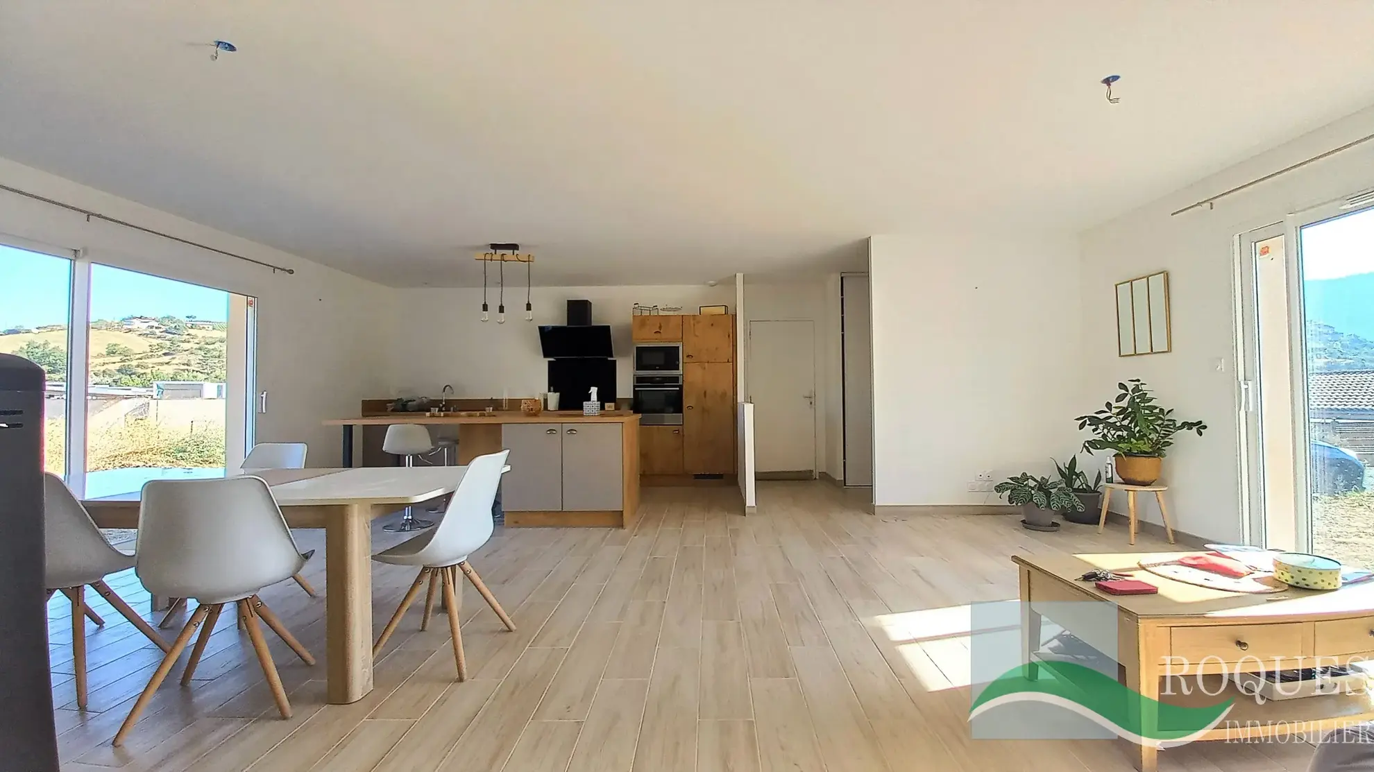 Maison de plain pied avec vue à Aguessac 