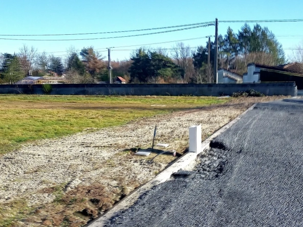 Terrain à vendre à Orléat - 94 000 euros - 1553m2 