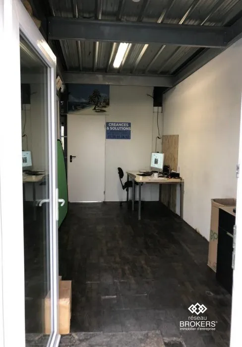 A vendre bureaux/activités 90m² à Villiers-Le-Bel 