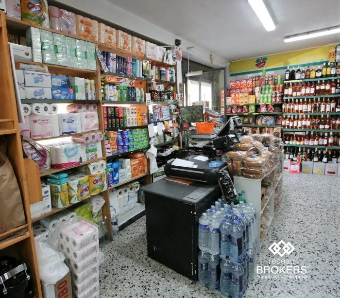 Superette à La Penne-sur-Huveaune 