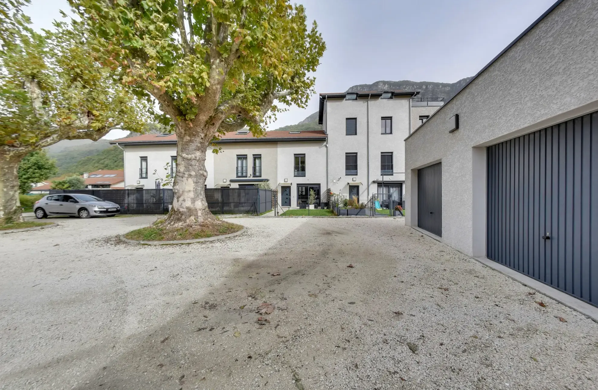 Appartement 3 pièces avec cuisine, jardin et garage à Fontanil-Cornillon 