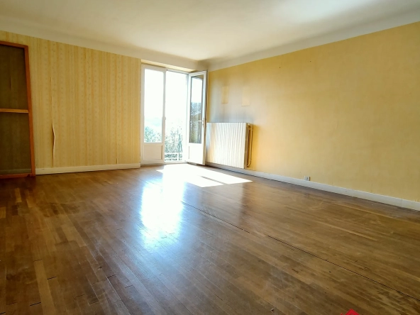 Longère de 115 m2 de type 4 avec un terrain de 2010 m2 