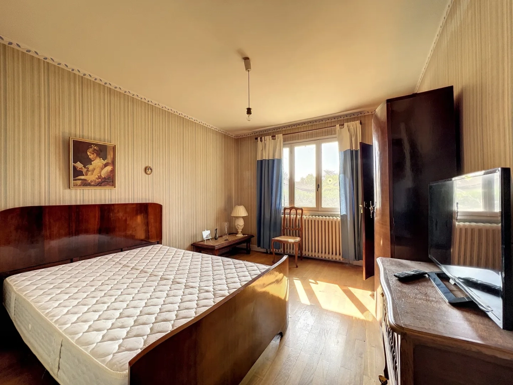 Maison 4 pièces 94 m2 - terrain 744 m2 - Montmerle-sur-Saône