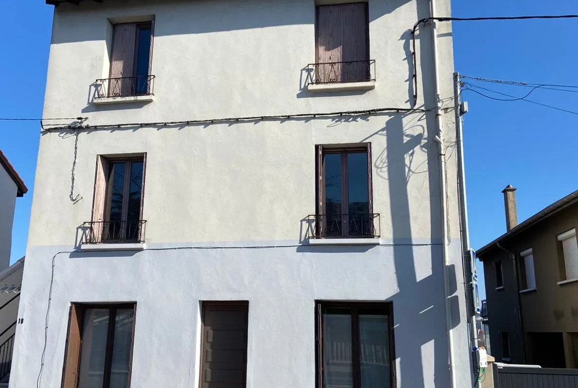 Immeuble à vendre à VILLARS - 114 m2 