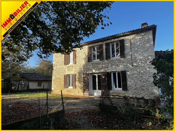 Maison de village en pierre avec jardin et dépendance à Langon