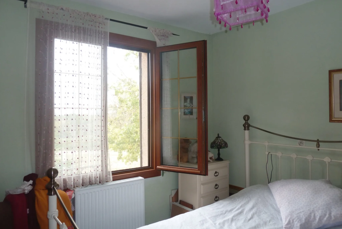 Maison sur sous-sol au calme à Monsempron libos 